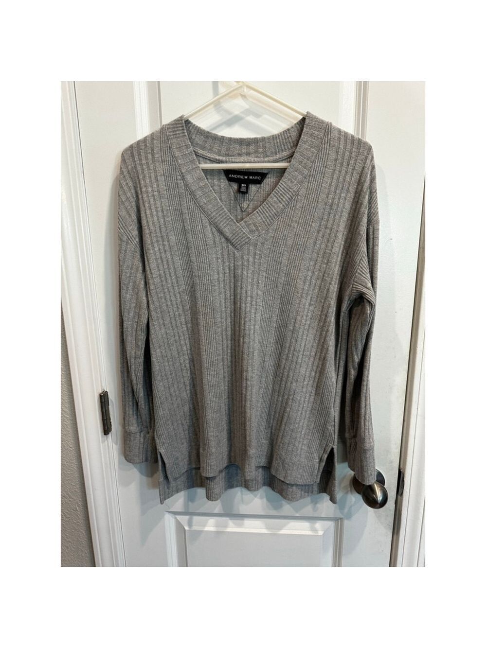 Andrew Marc Gray Ribbed V-Neck Sweater S
